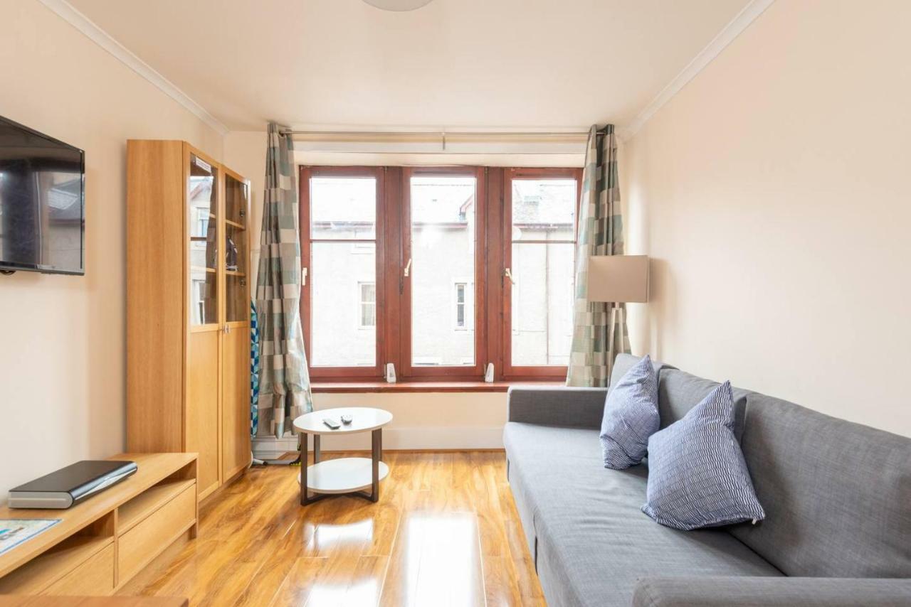 Ness Central Apartment - Greig Street อินเวอร์เนส ภายนอก รูปภาพ